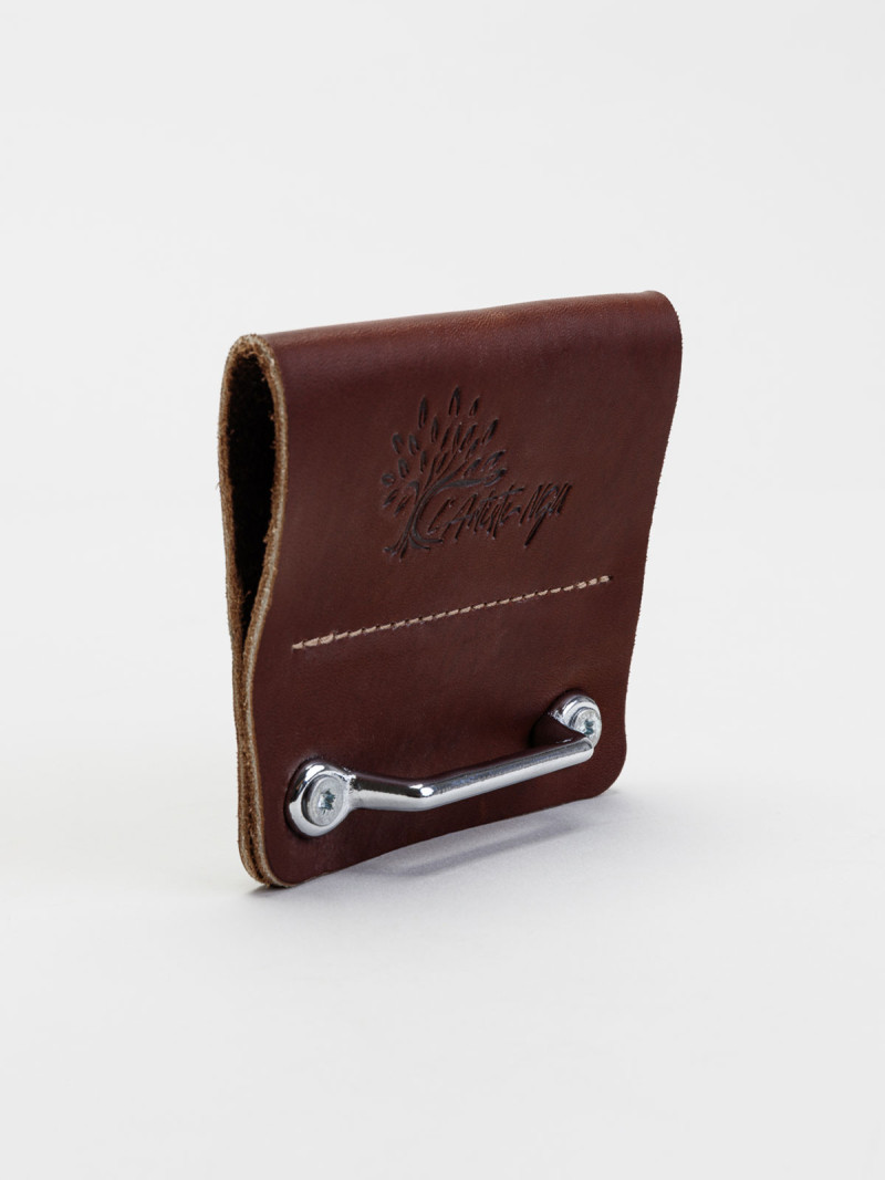 Porte outils portatif en métal & cuir