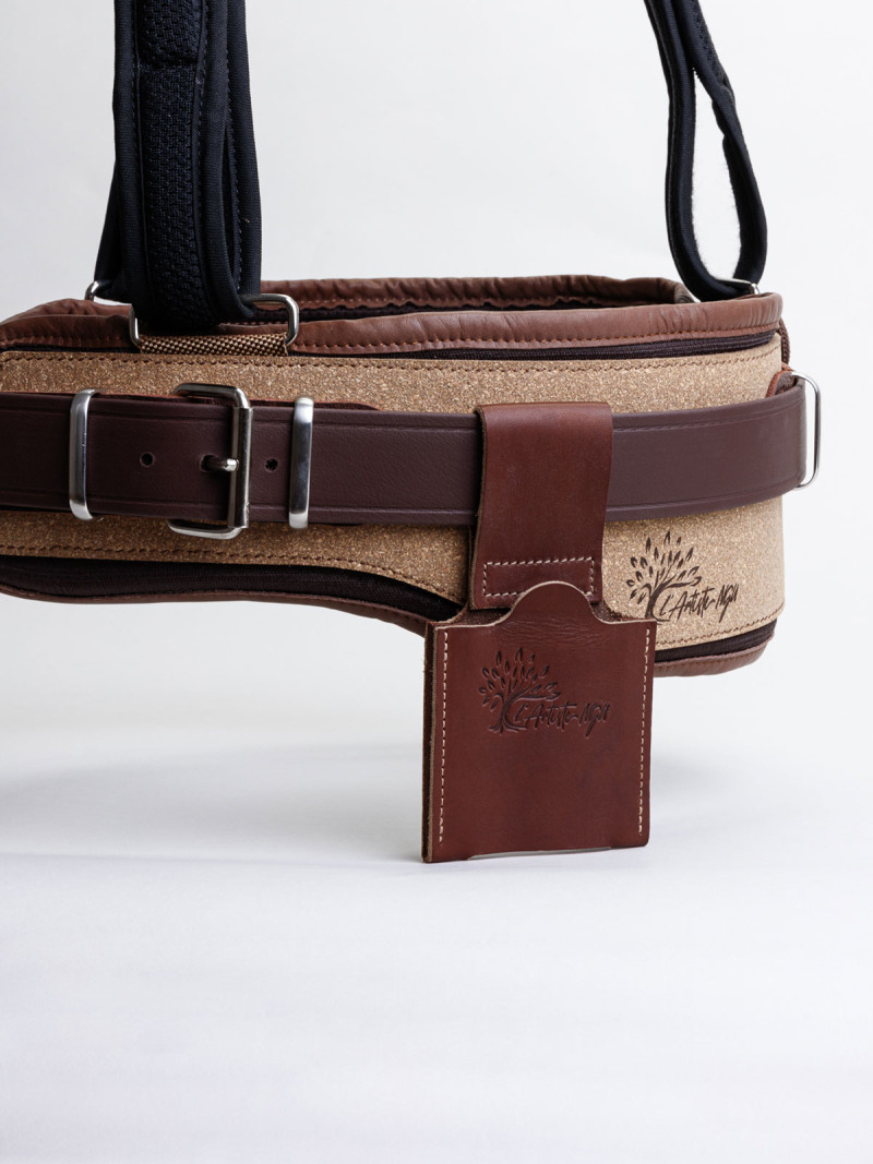 Porte équerre en cuir